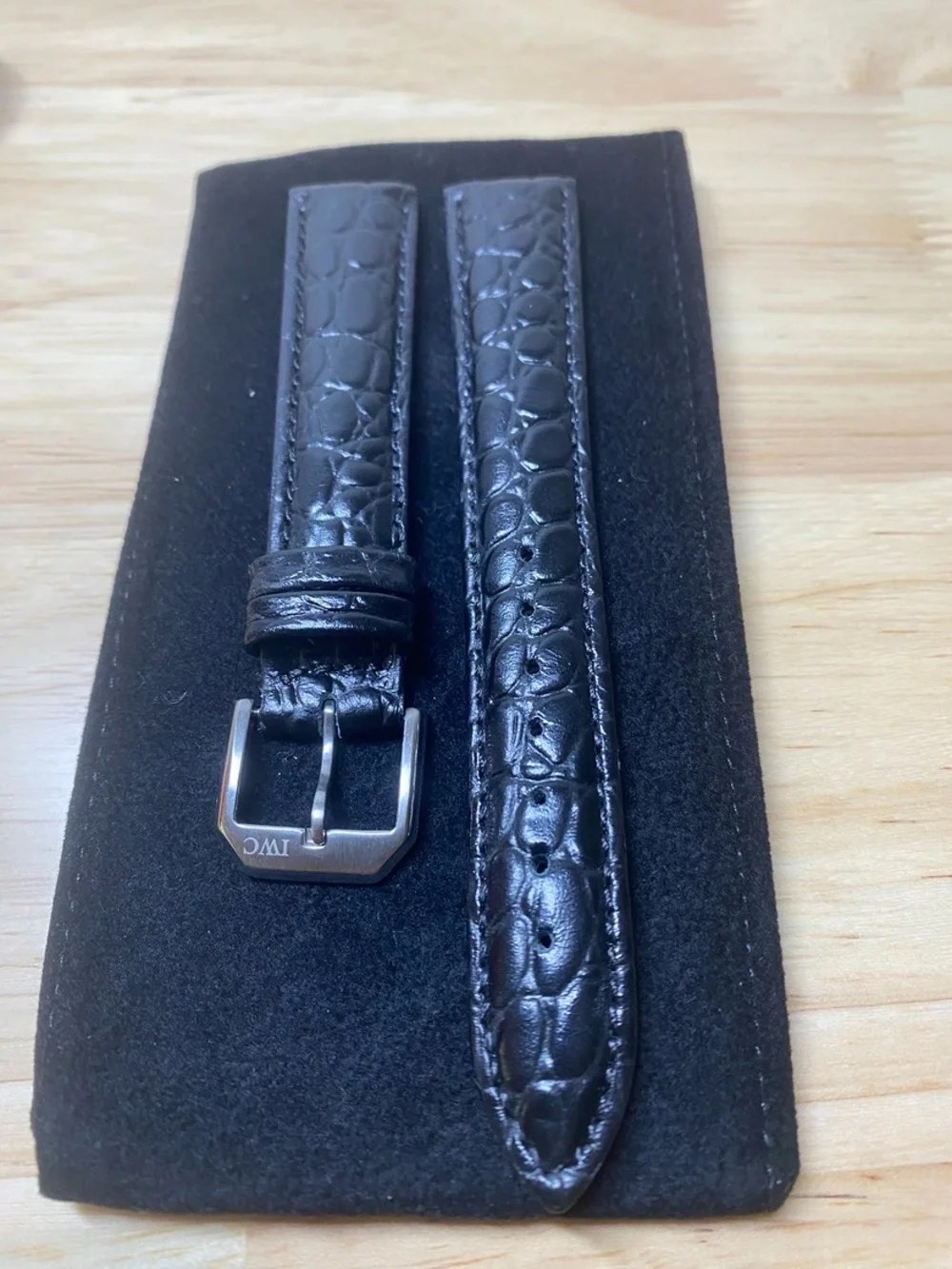 Vintage IWC Black Crocodile-Pattern Leather Watch Strap with Branded Buckle 18mm